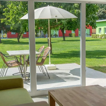 Bungis Ferien Direkt Am Grimnitzsee, Karree 10 Ferienhaus